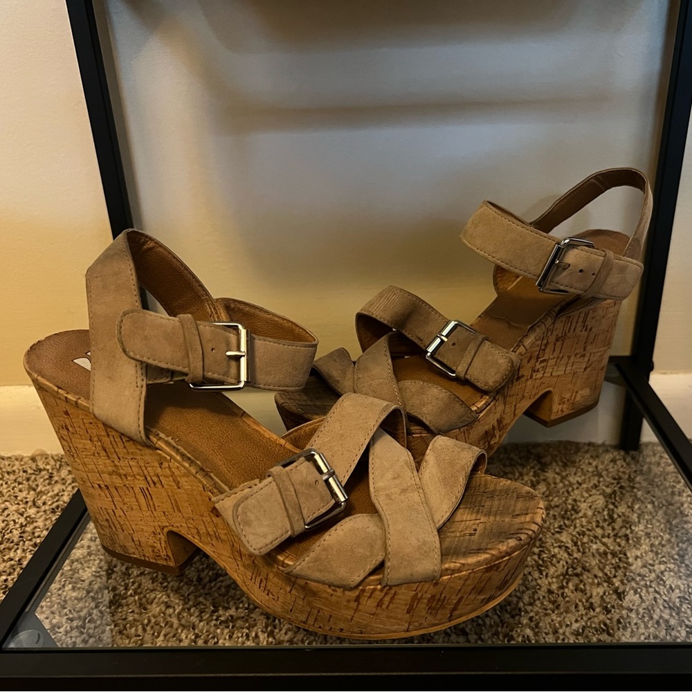 Tan wedges